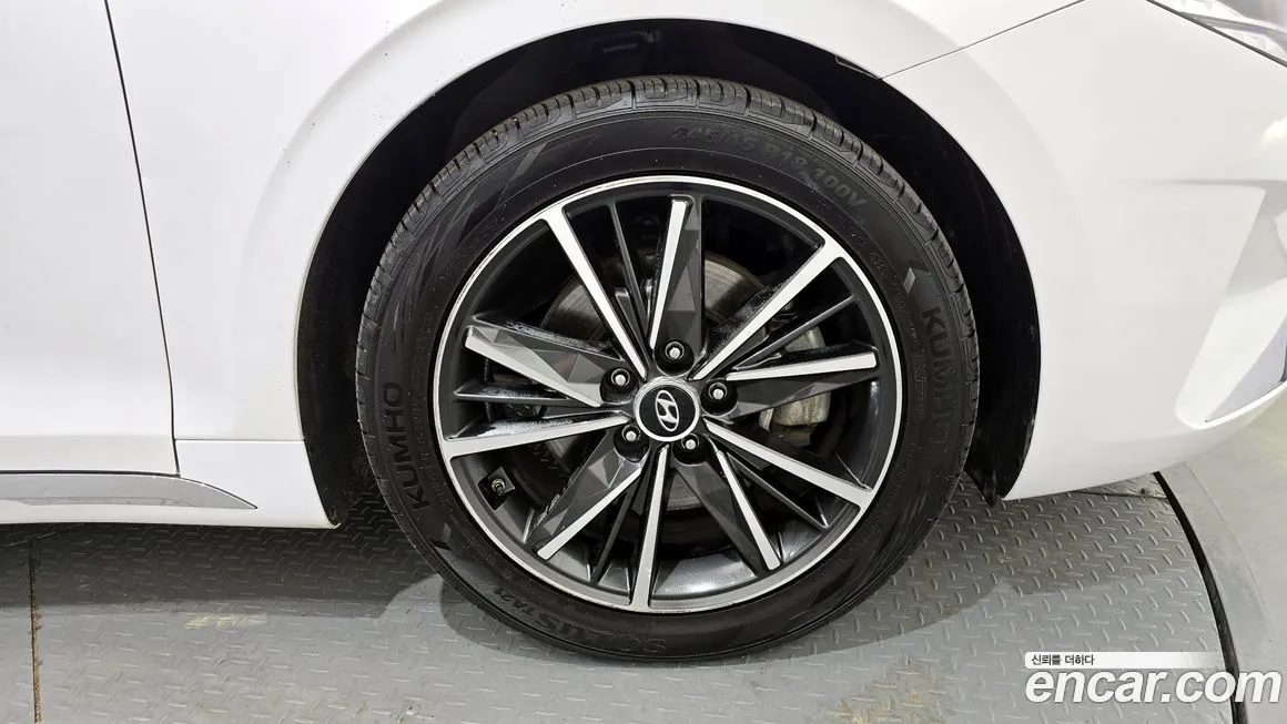 Hyundai Grandeur 2022 из KR, фото 5