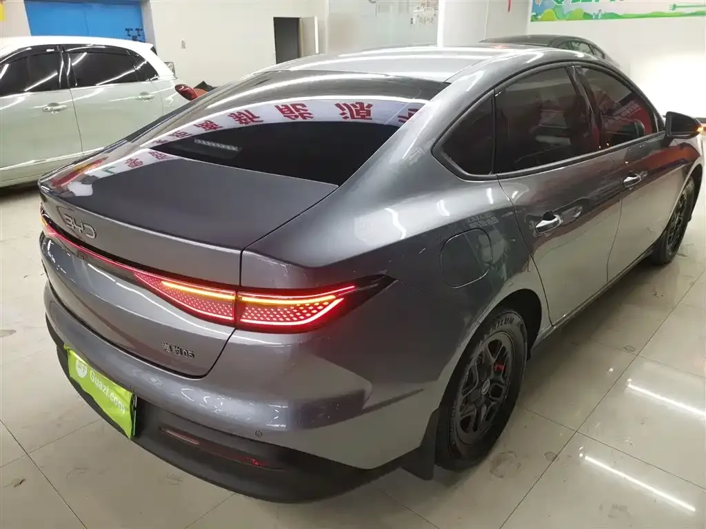 BYD Seal 05 DM-i — фото 7