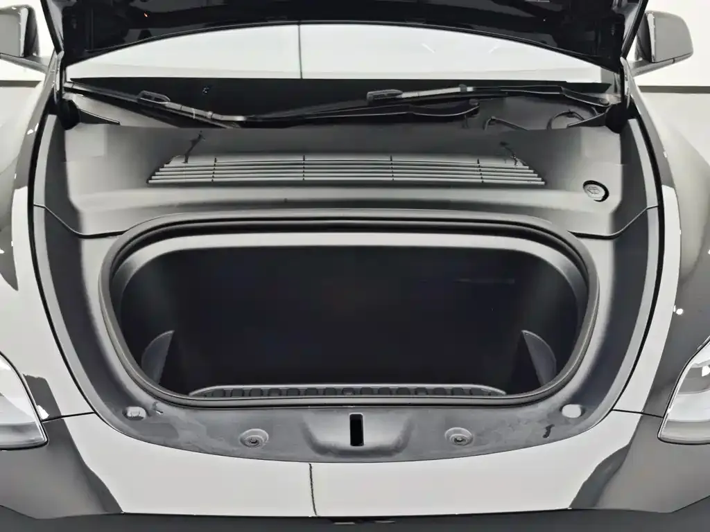 Tesla Model Y 2024 из CN, фото 10