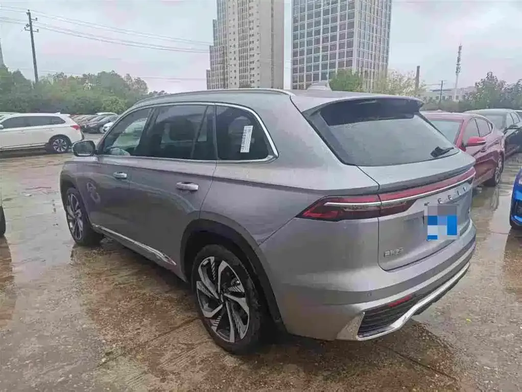 Geely Xingyue L — фото 8