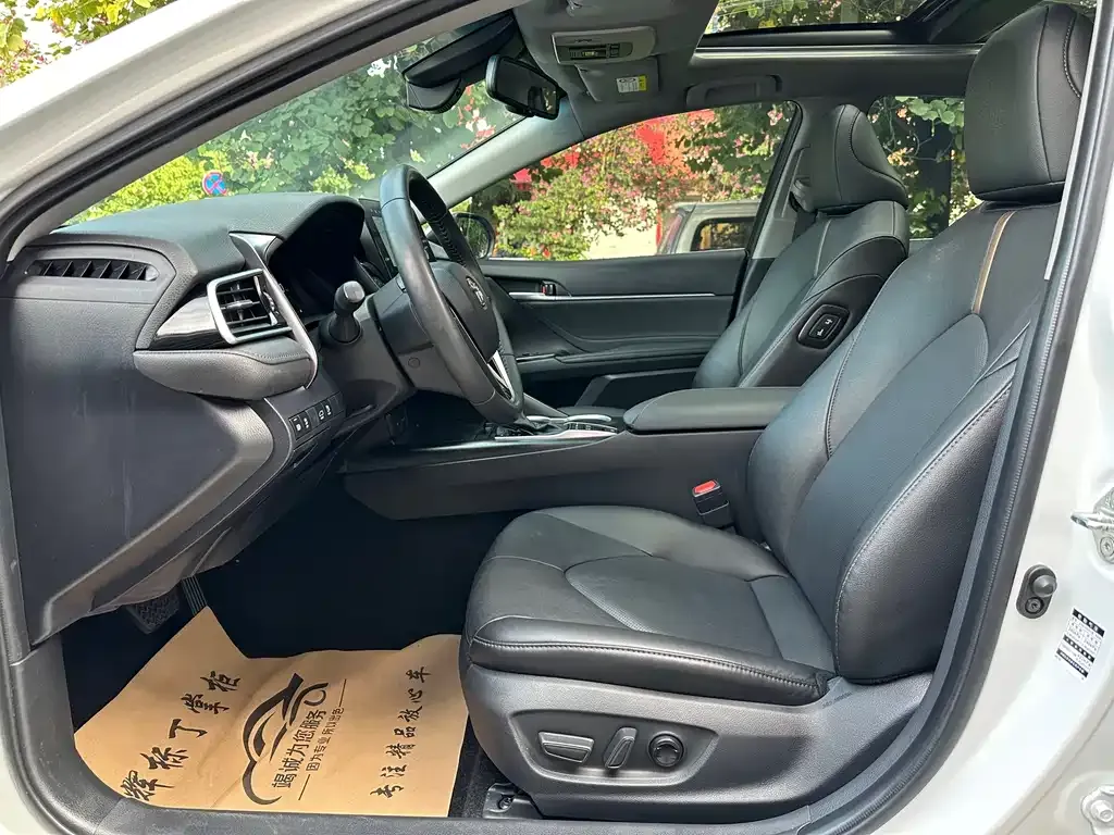 Toyota Camry 2022 из CN, фото 10