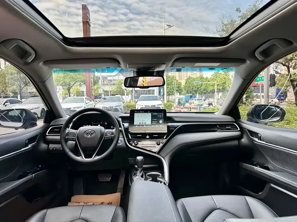 Toyota Camry 2022 из CN, фото 9