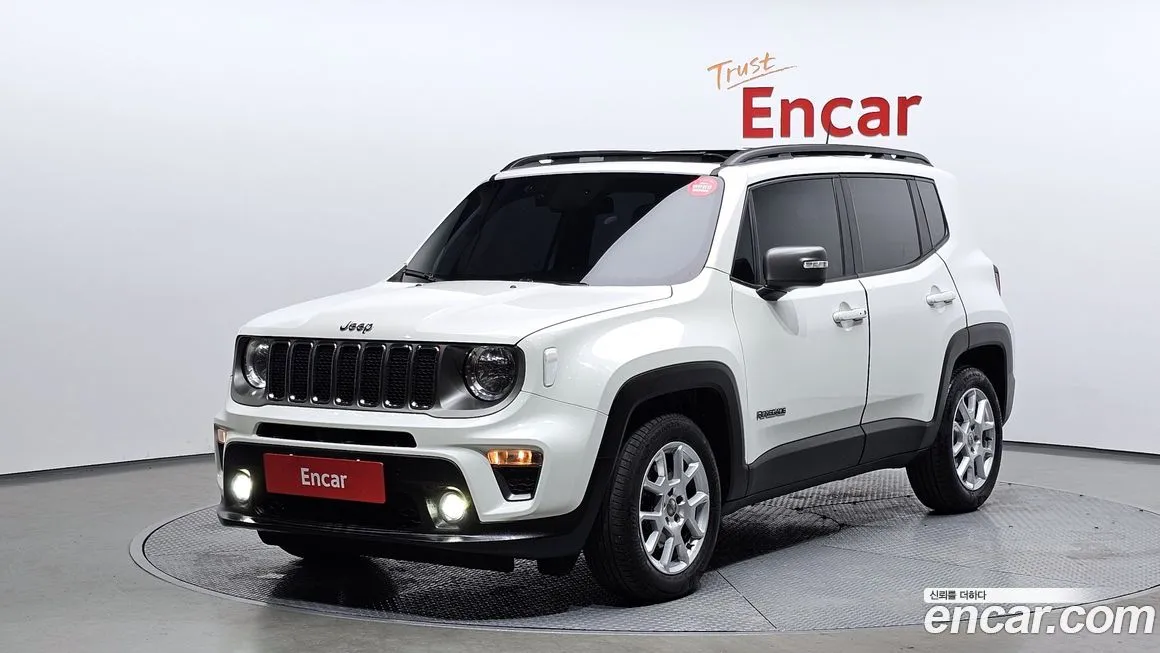 Jeep Renegade — фото 1