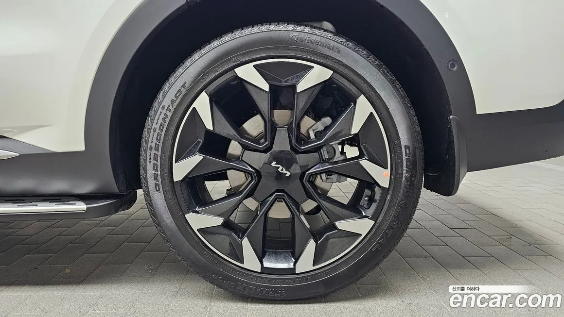 Kia Sorento — фото 5