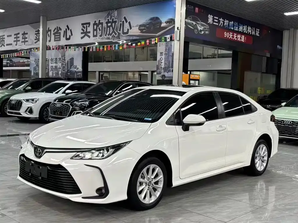 Toyota Corolla 2022 из CN, фото 1