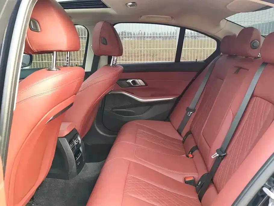 BMW 3 Series 2025 из CN, фото 8