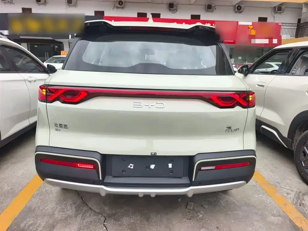 BYD Yuan UP 2025 из CN, фото 6