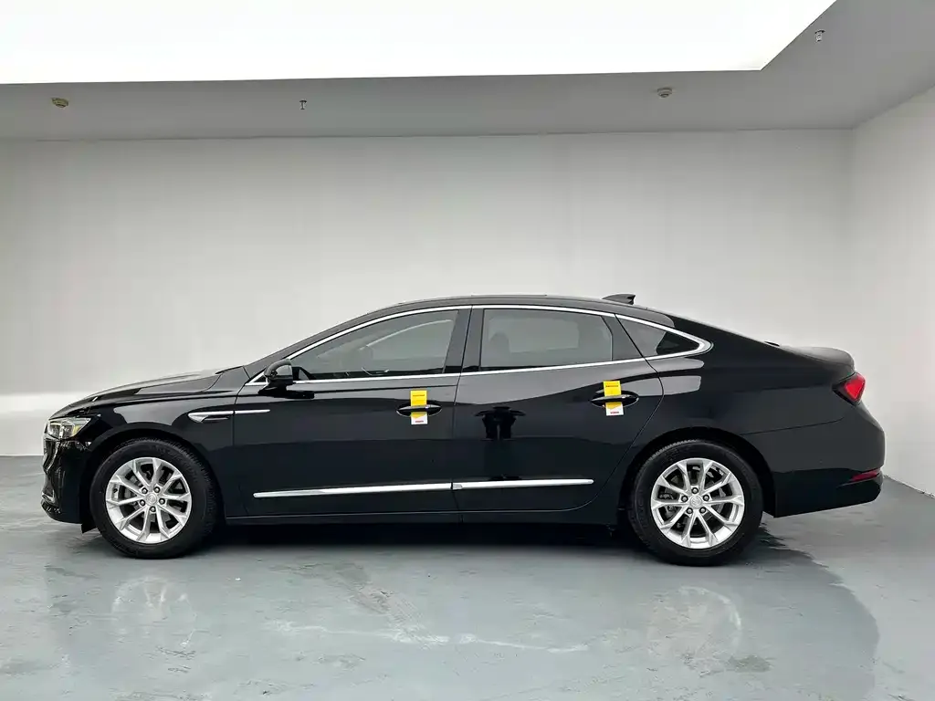 Buick LaCrosse 2023 из CN, фото 2