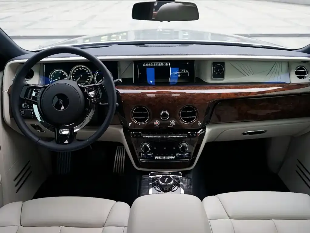 Rolls-Royce Phantom 2021 из CN, фото 10