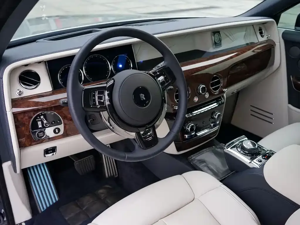 Rolls-Royce Phantom 2021 из CN, фото 8