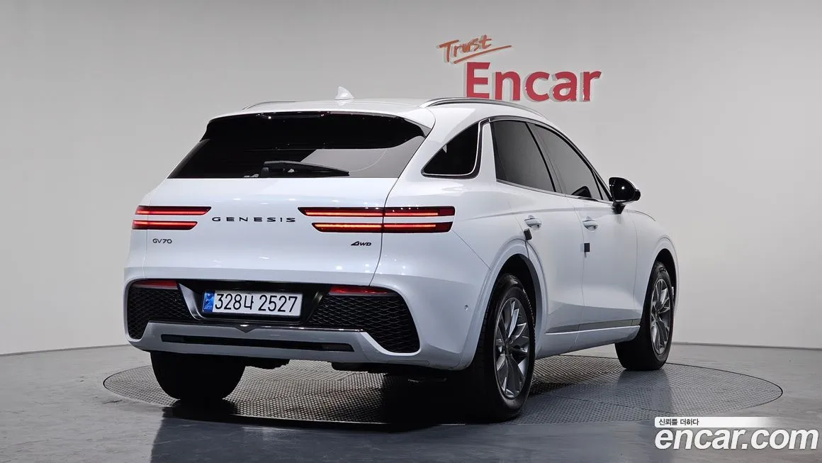 Genesis GV70 2023 из KR, фото 2