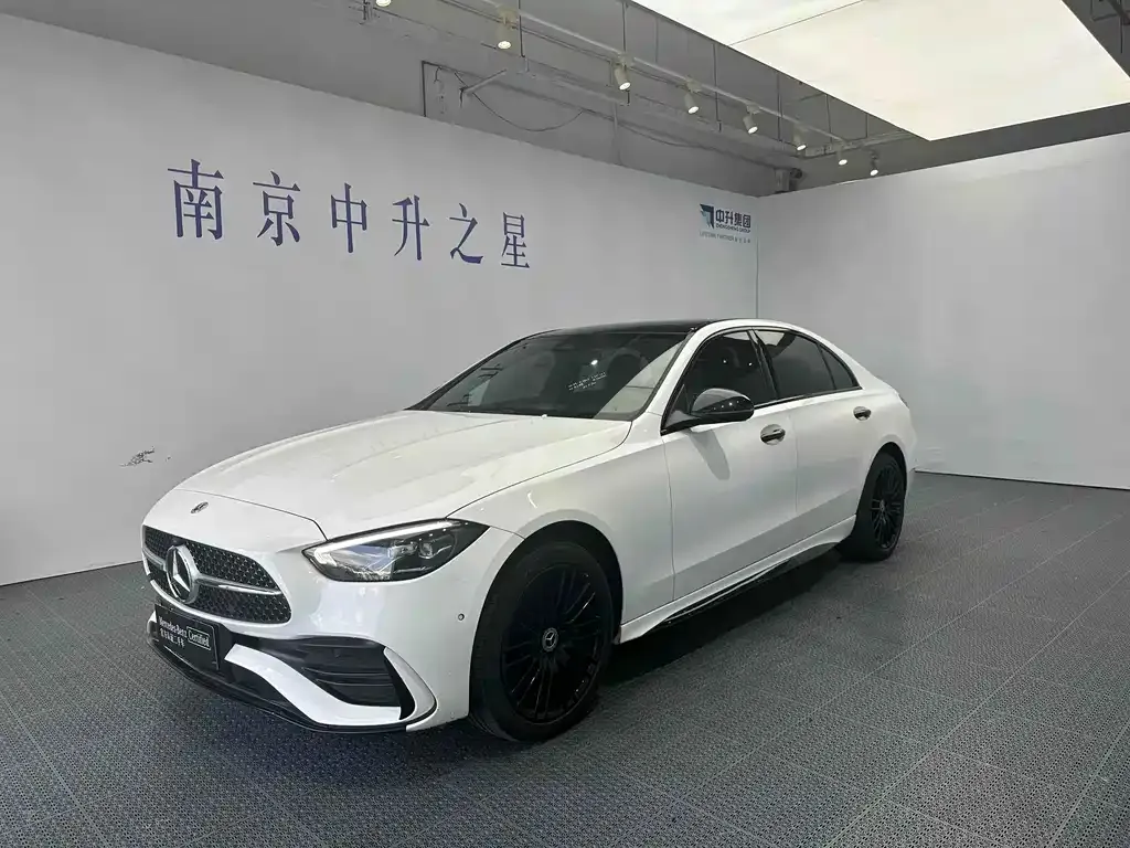 Mercedes-Benz C-Class — фото 1