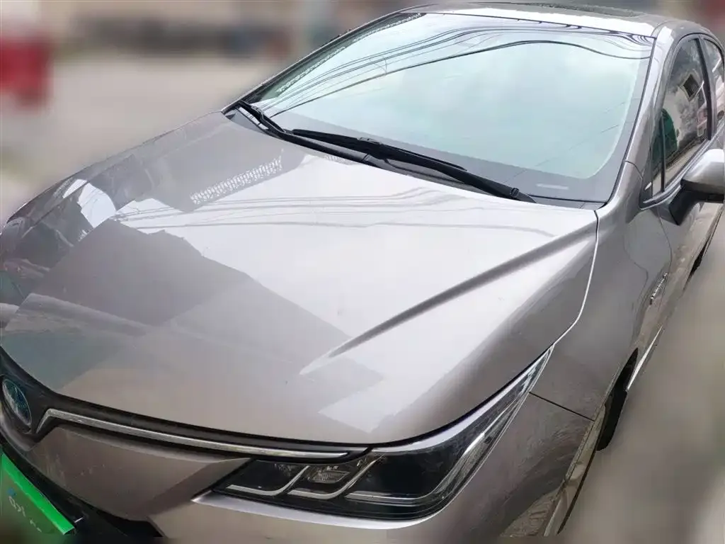 Toyota Corolla — фото 1