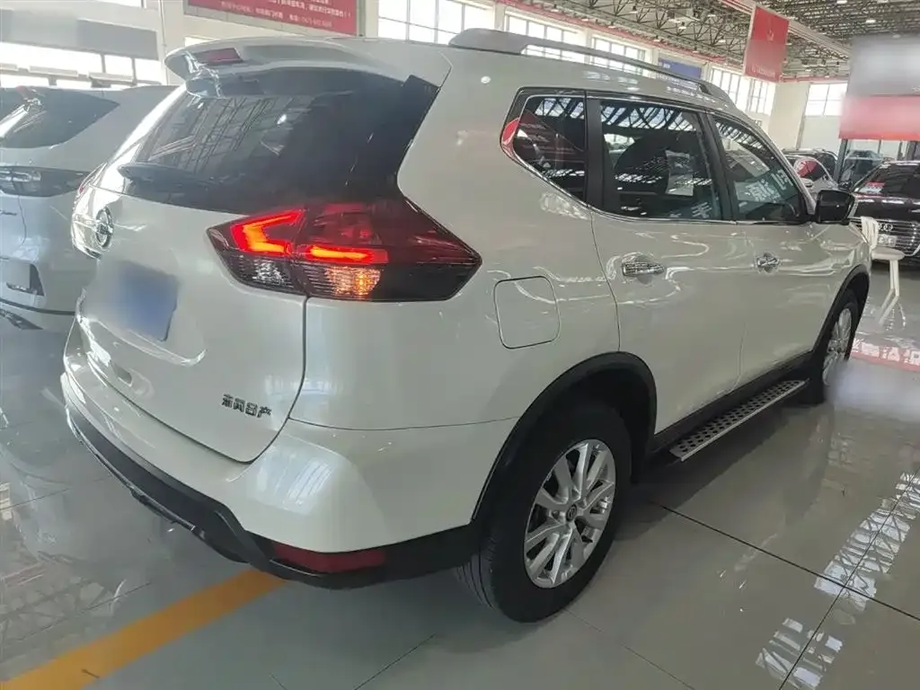 Nissan X-Trail 2023 из CN, фото 7