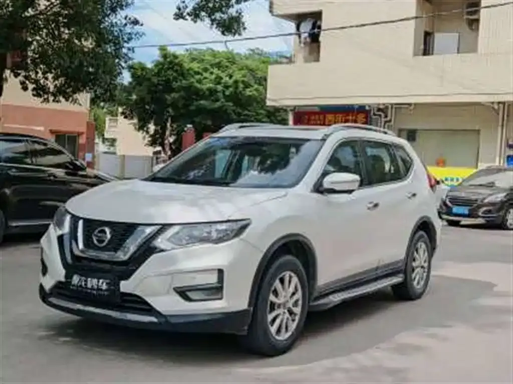Nissan X-Trail 2021 из CN, фото 1