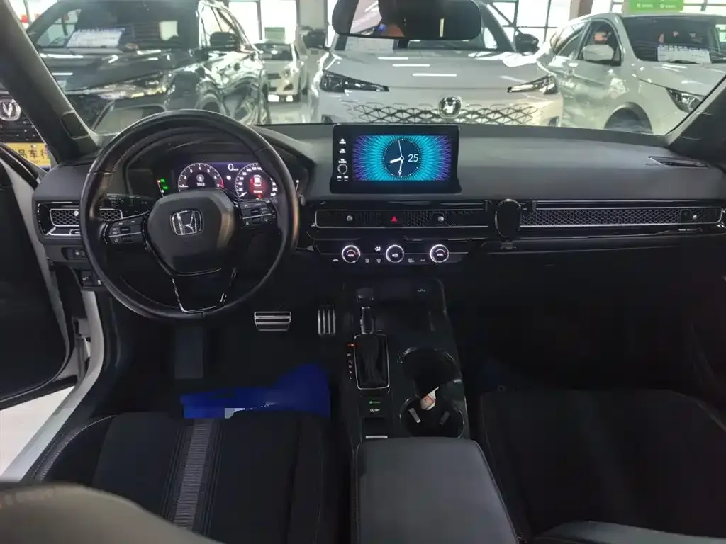 Honda Civic — фото 10