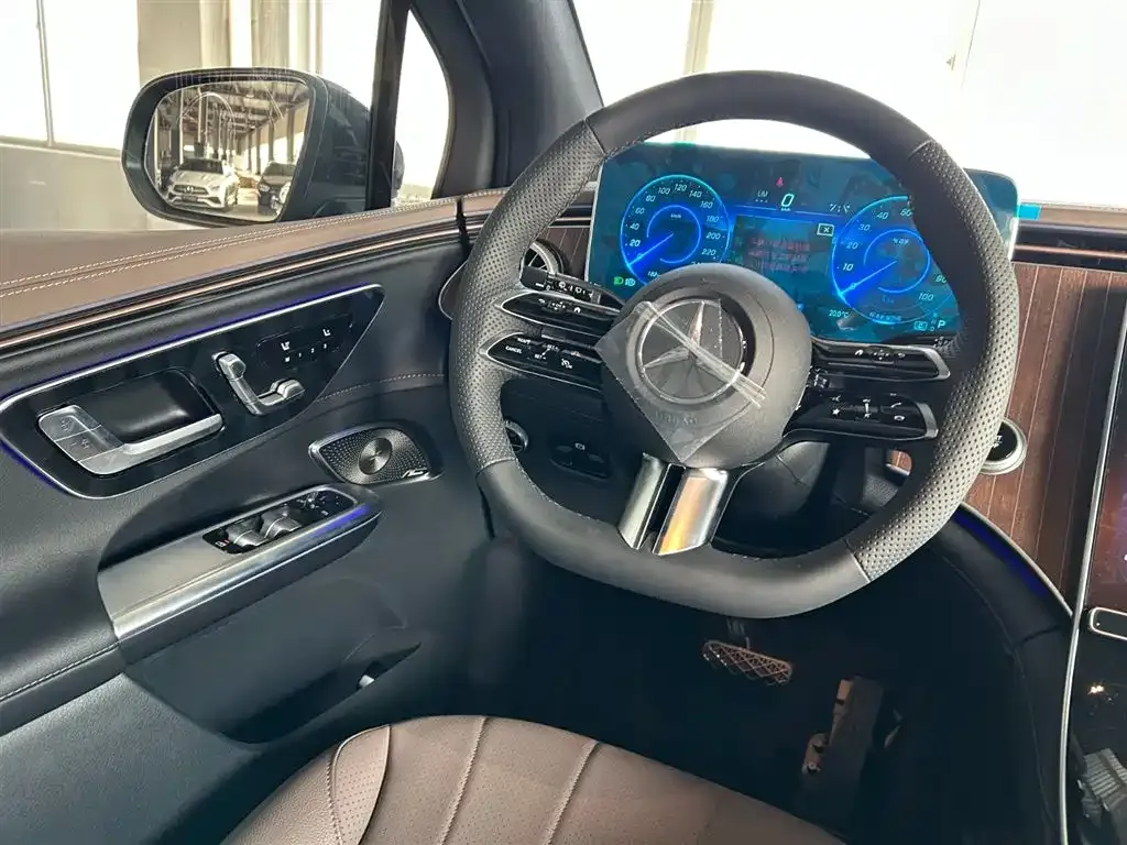 Mercedes-Benz EQE SUV 2025 из CN, фото 8