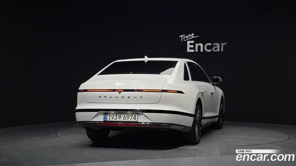 Hyundai Grandeur 2023 из KR, фото 4