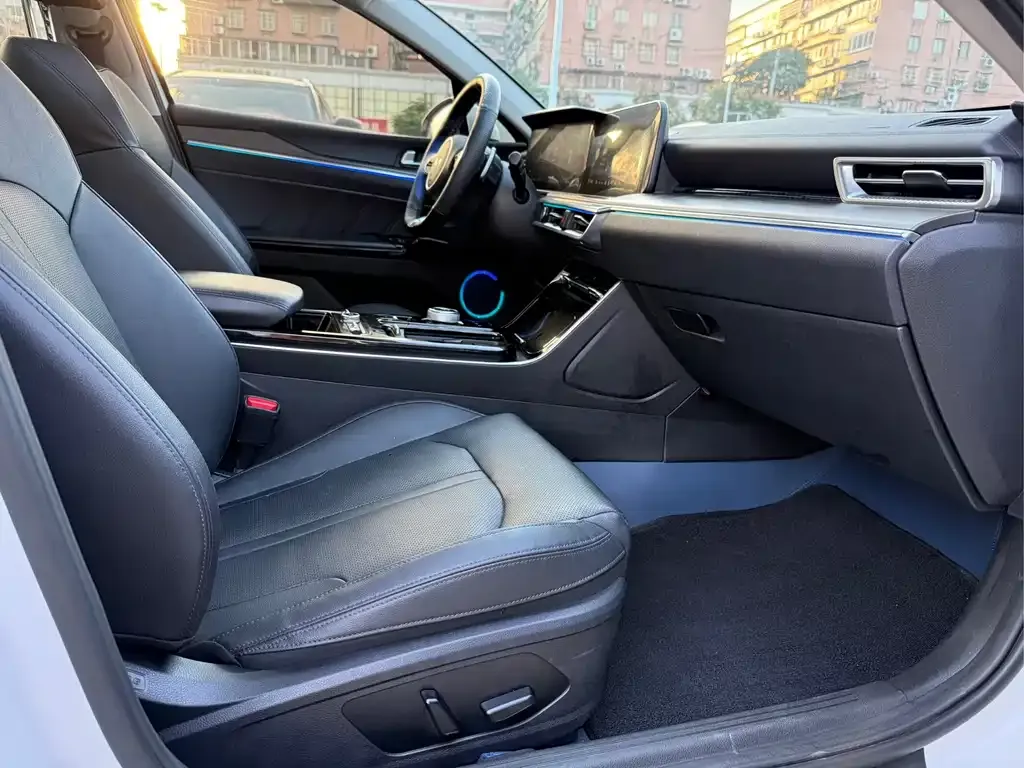 Kia K5 2023 из CN, фото 10