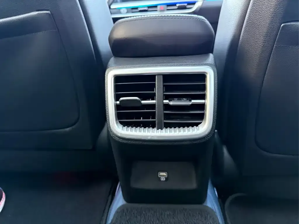 Kia K5 2023 из CN, фото 9