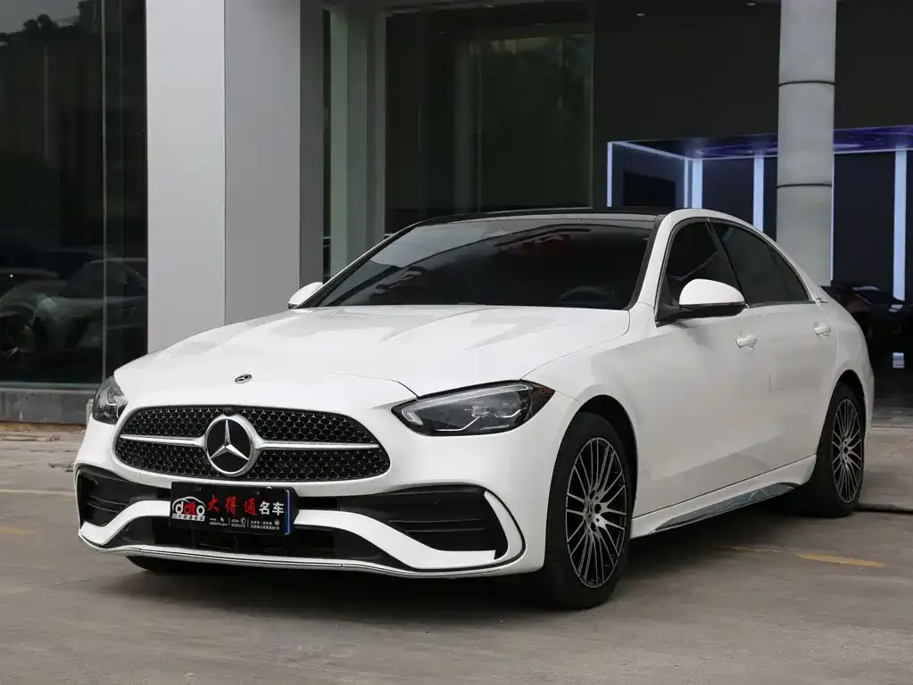 Mercedes-Benz C-Class — фото 1