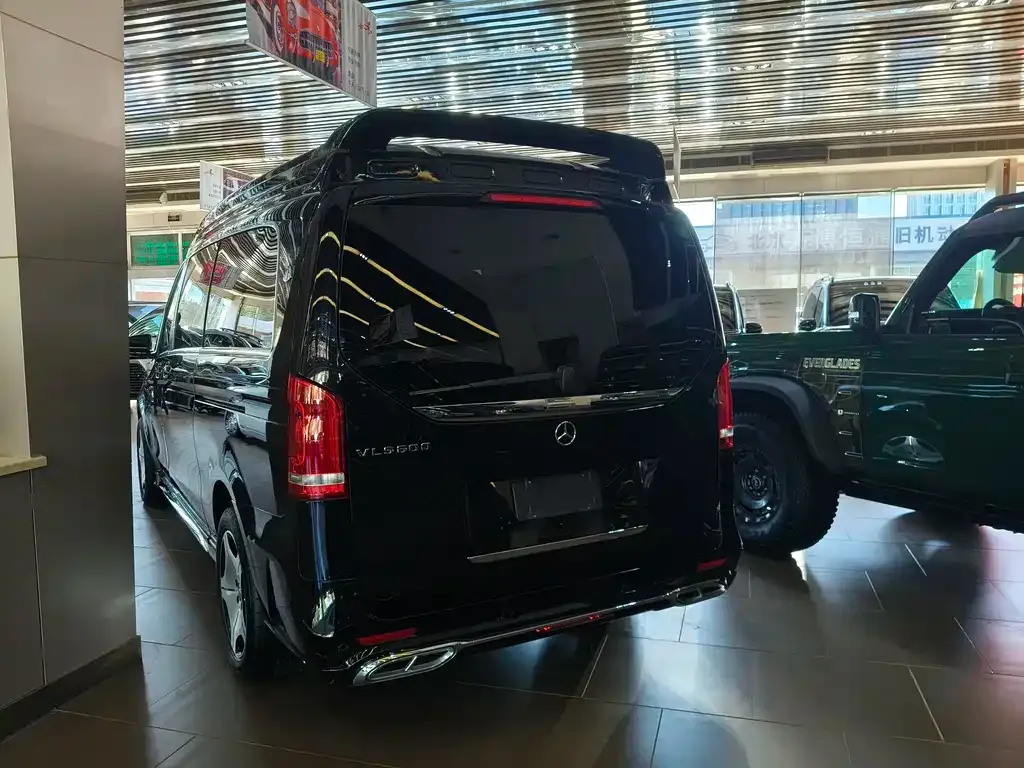 Mercedes-Benz V-Class 2023 из CN, фото 10