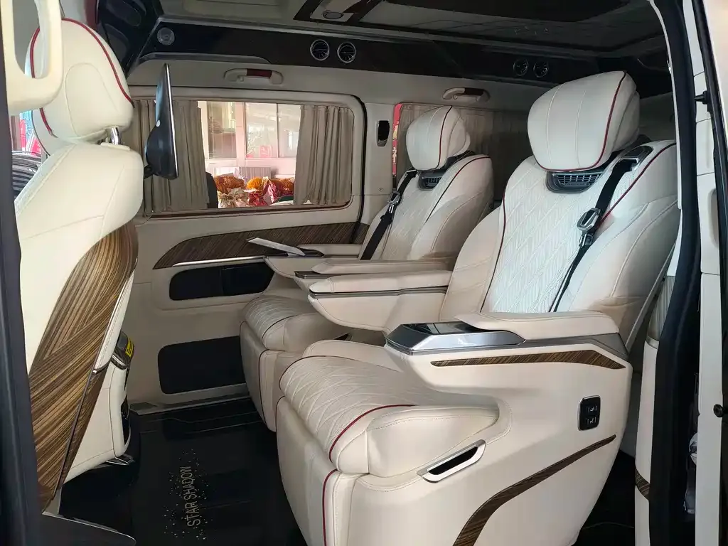 Mercedes-Benz V-Class 2023 из CN, фото 7