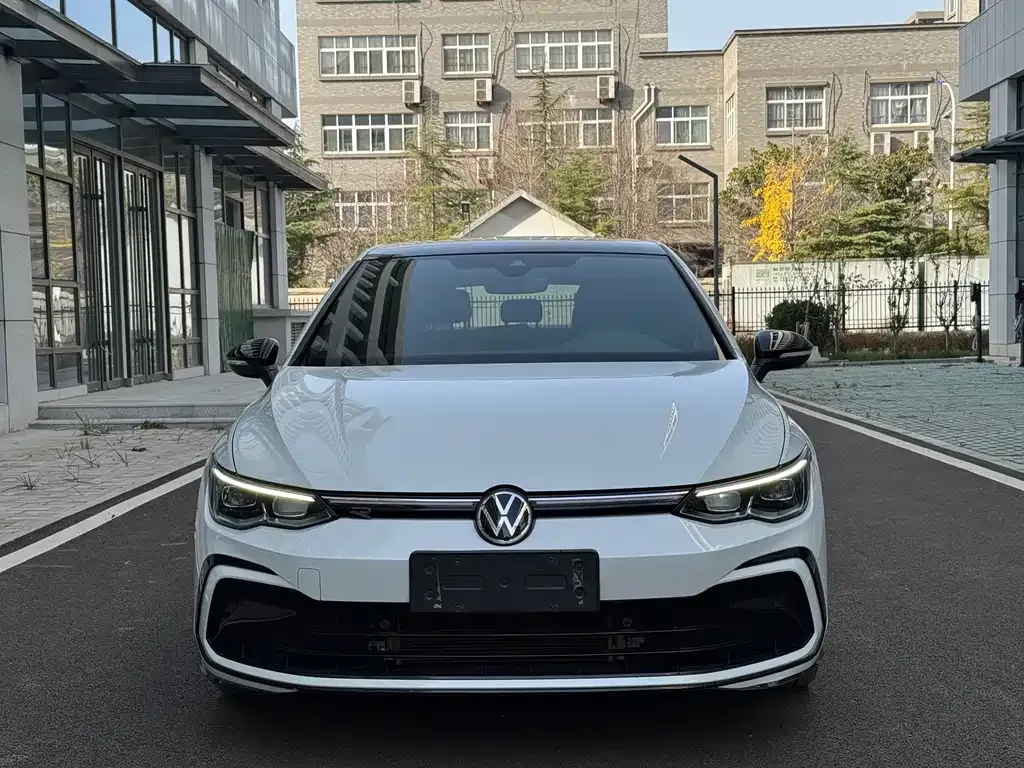 Volkswagen Golf 2022 из CN, фото 2