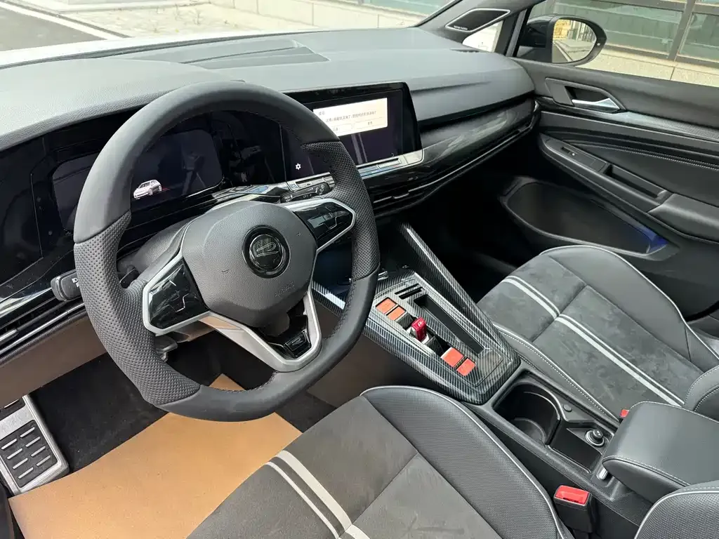 Volkswagen Golf 2022 из CN, фото 7
