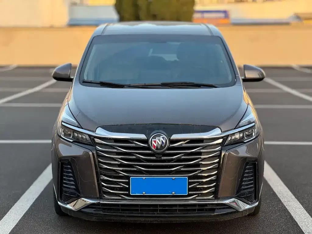Buick GL8 2024 из CN, фото 2