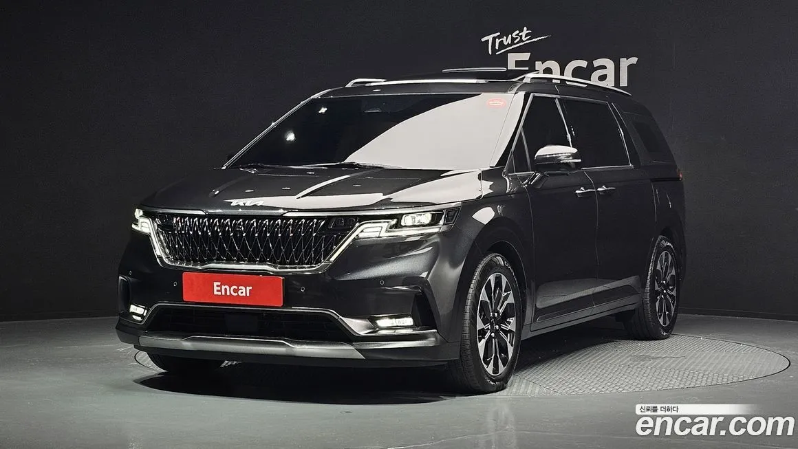 Kia Carnival — фото 1