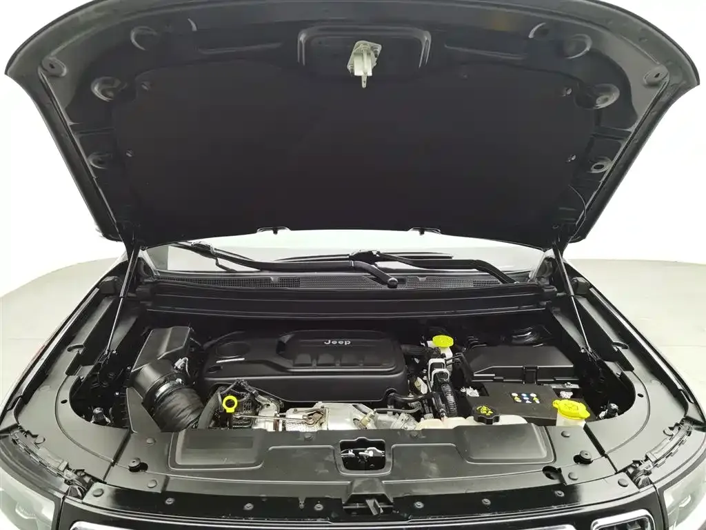 Jeep Grand Commander 2022 из CN, фото 6