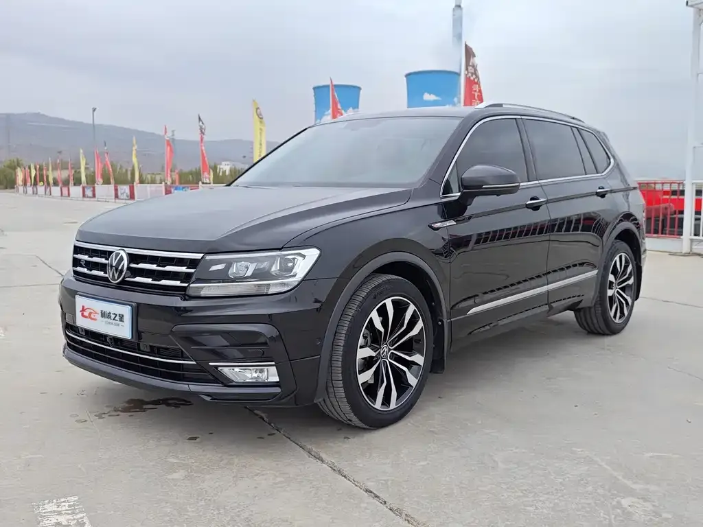 Volkswagen Tiguan L 2021 из CN, фото 2