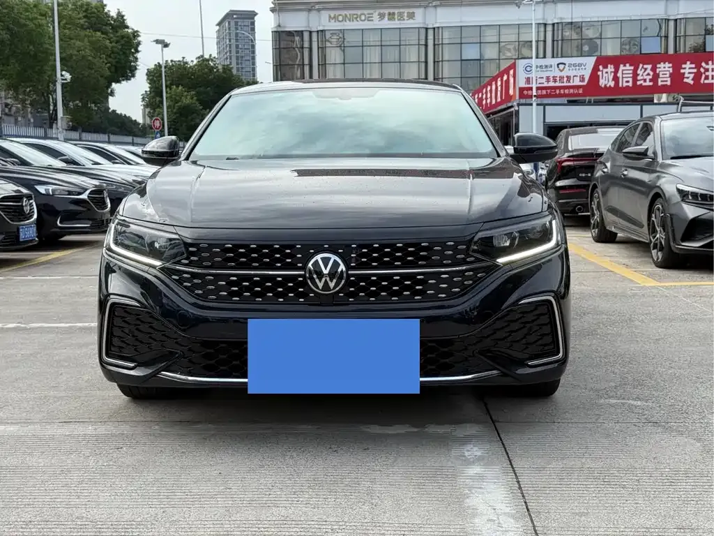 Volkswagen Passat — фото 2