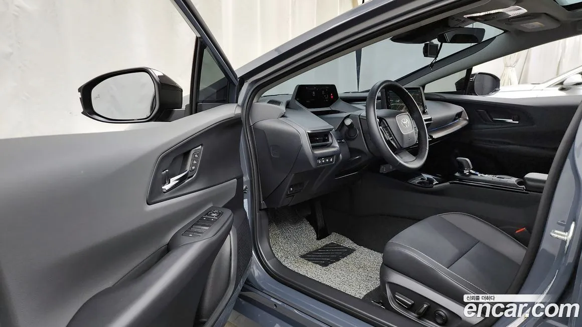 Toyota Prius — фото 10