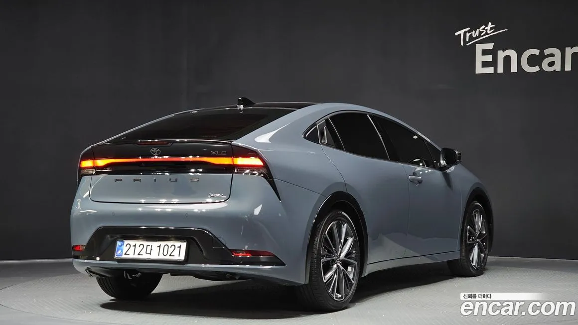 Toyota Prius — фото 2