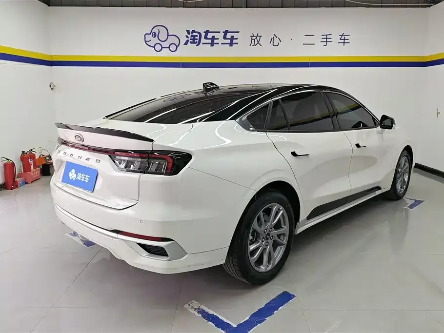 Ford Mondeo 2024 из CN, фото 3