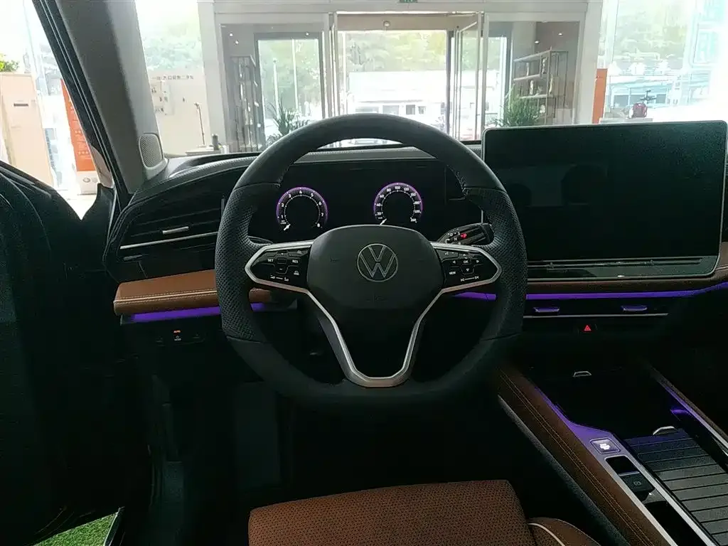 Volkswagen Magotan 2025 из CN, фото 10