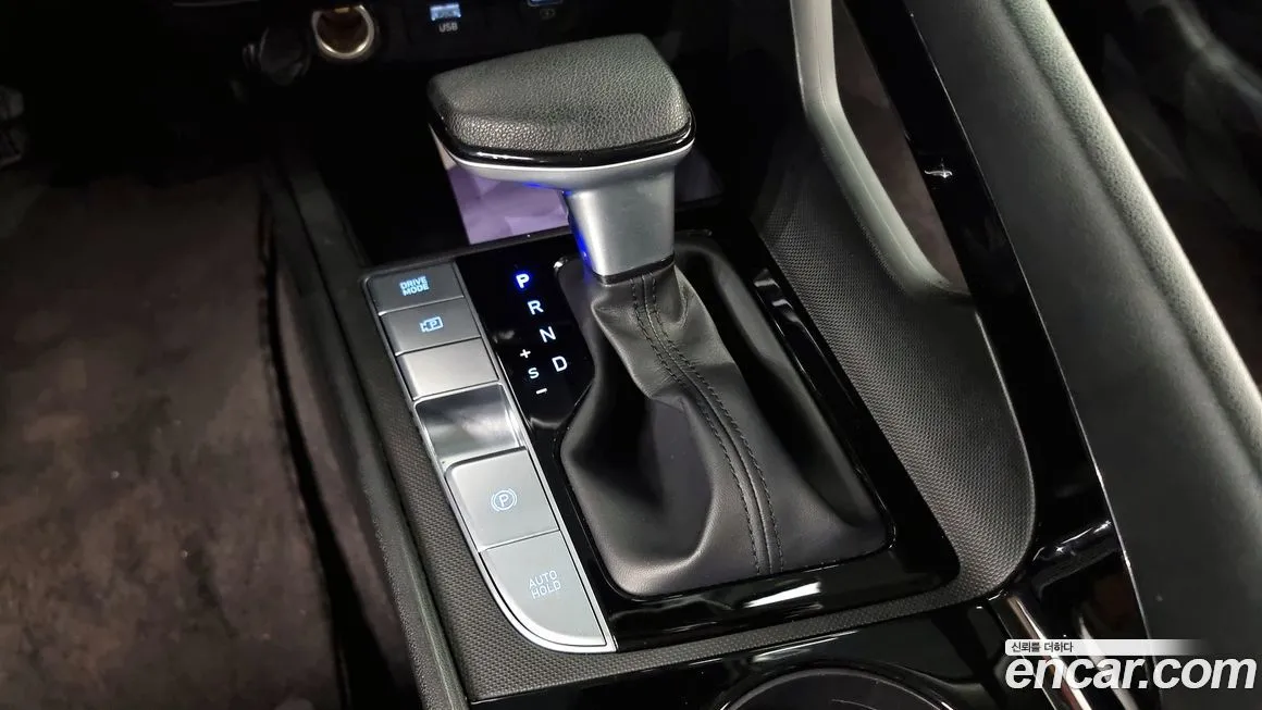 Hyundai AVANTE — фото 9