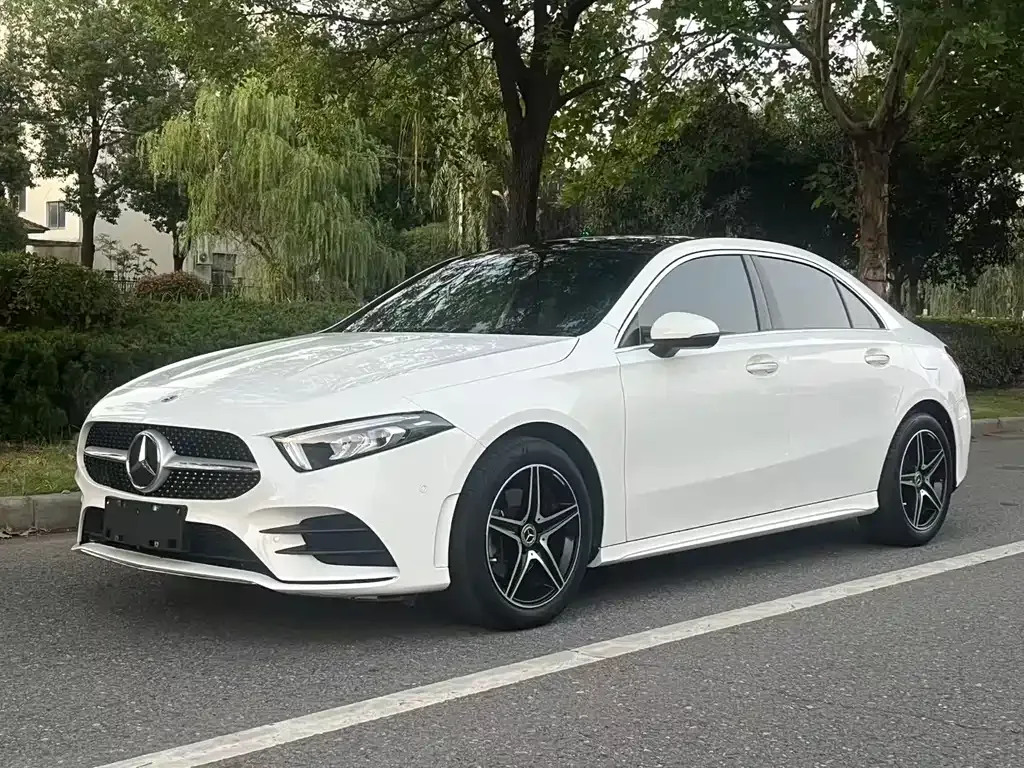 Mercedes-Benz A-Class — фото 1