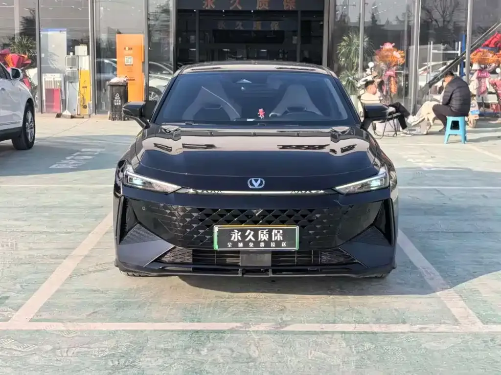 Changan UNI-V iDD 2024 из CN, фото 2