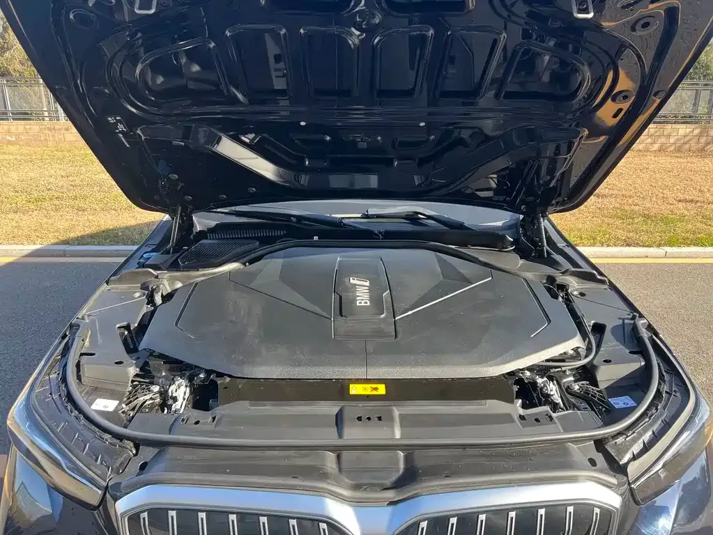 BMW i5 2025 из CN, фото 3