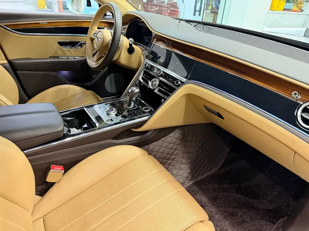 Bentley Flying Spur 2021 из CN, фото 6