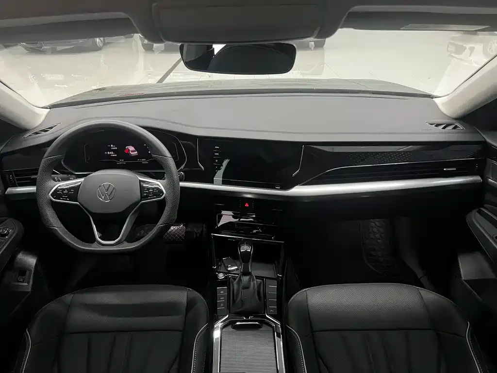 Volkswagen Passat 2024 из CN, фото 7