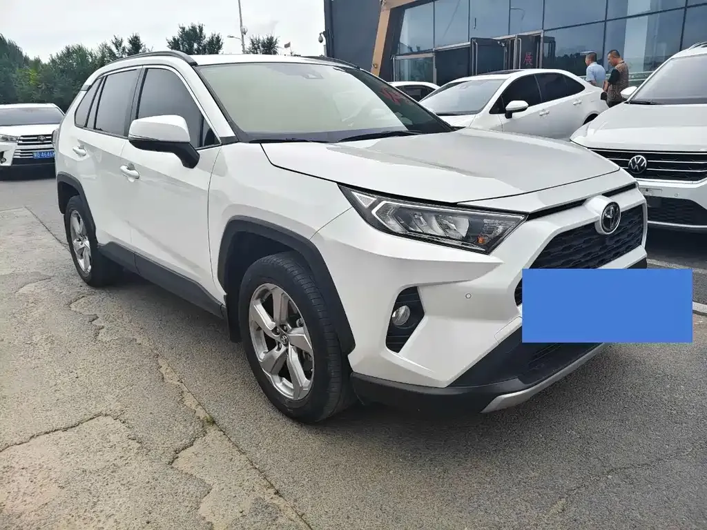 Toyota RAV4 2021 из CN, фото 2