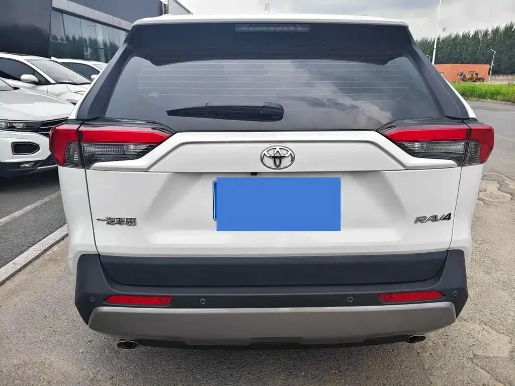 Toyota RAV4 2021 из CN, фото 5