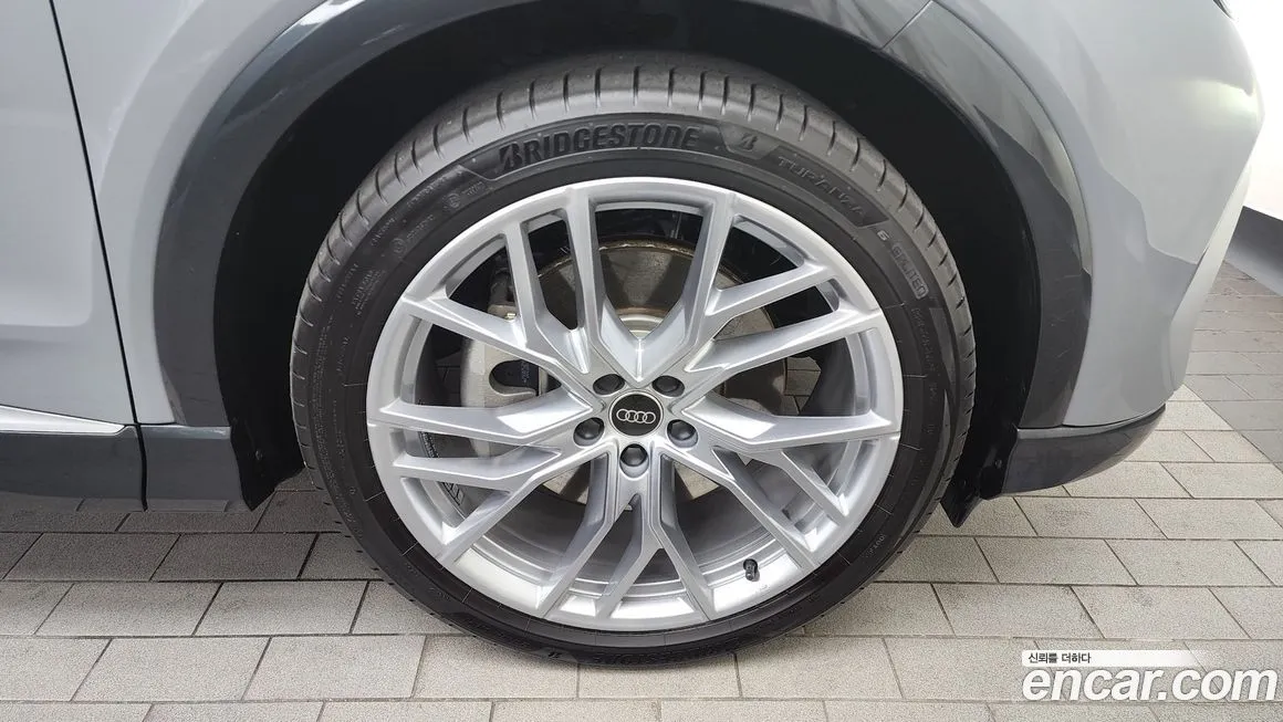 Audi Q4 e-tron 2025 из KR, фото 5