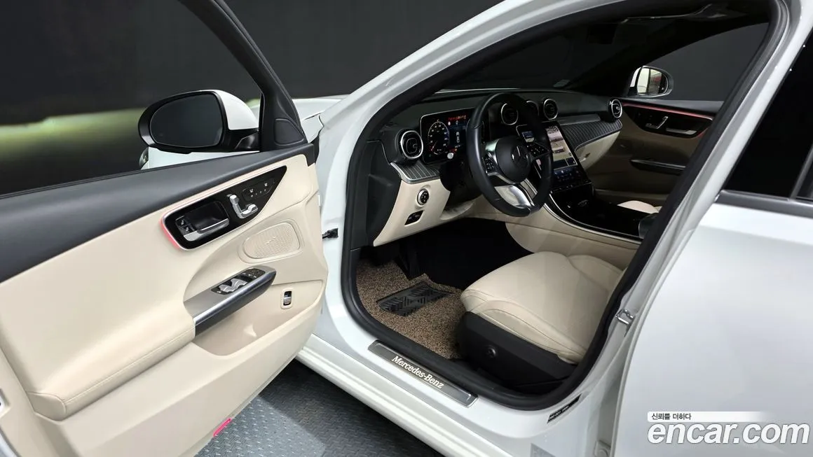 Mercedes-Benz C-Class — фото 10