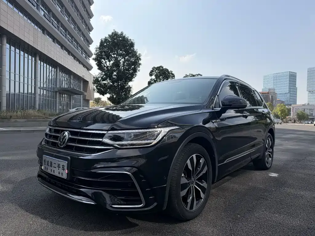 Volkswagen Tiguan L 2022 из CN, фото 1