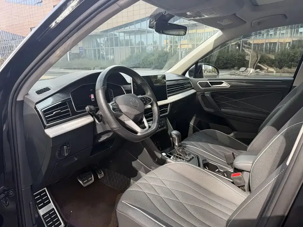 Volkswagen Tiguan L 2022 из CN, фото 8